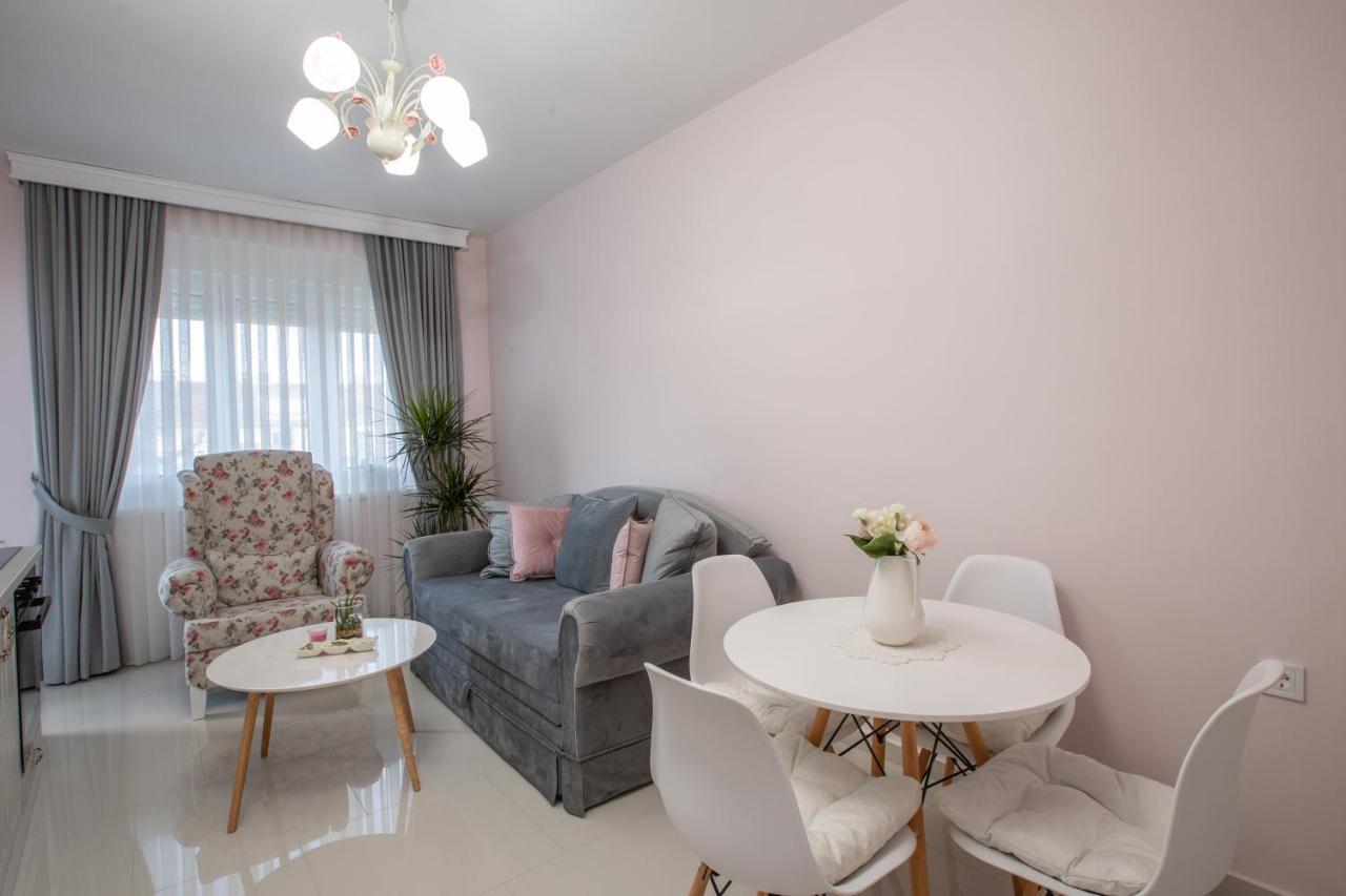 Park Apartment In Nikšić Exterior foto